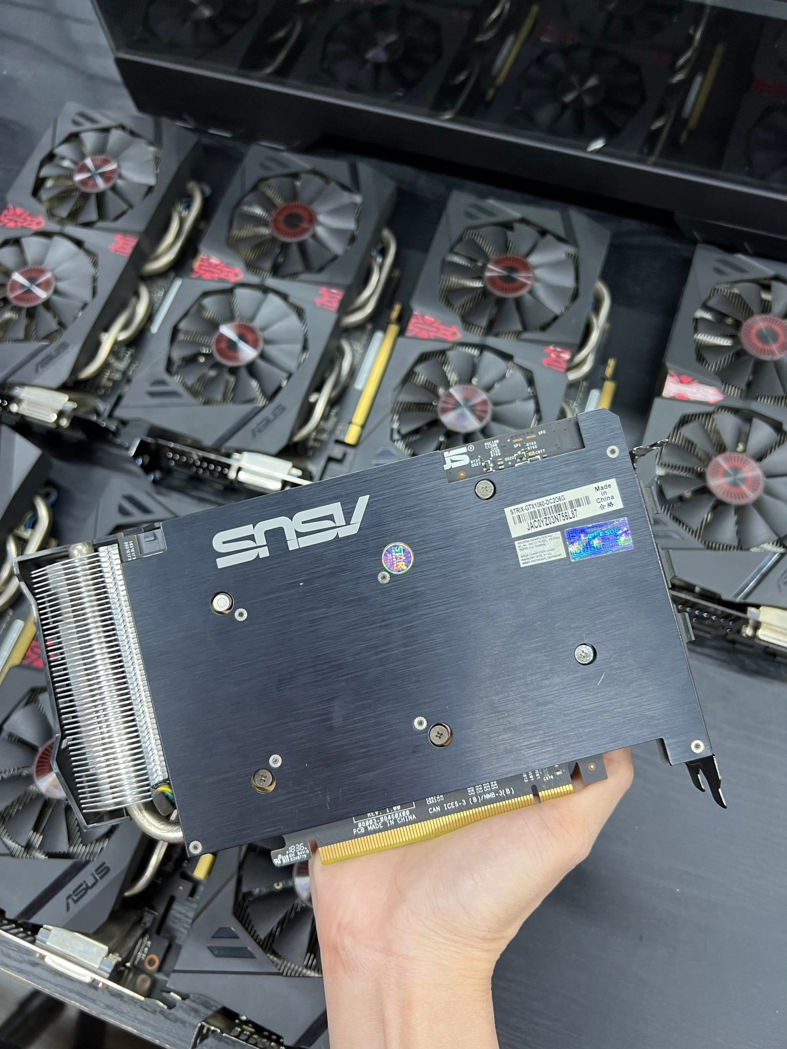 Card màn hình ASUS GTX 1060 Oc 6GB ROG Strix Gaming QSD