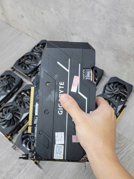 Card màn hình Gigabyte RTX 2060 6GB OC 2 Fan QSD