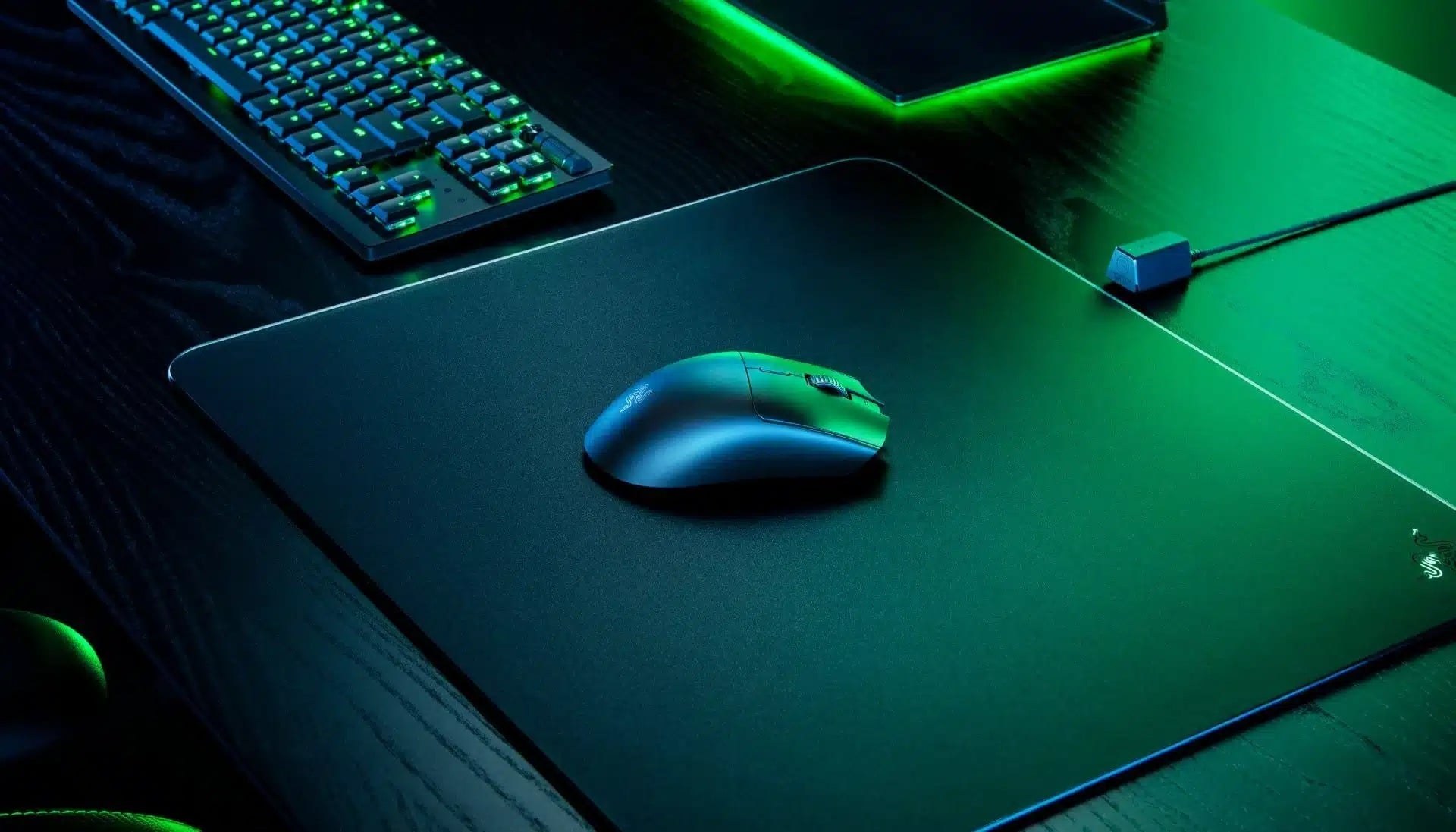 Chuột gaming Razer Viper V3 HyperSpeed | Wireless 2.4Ghz, 30000 DPI, 54g, Đen