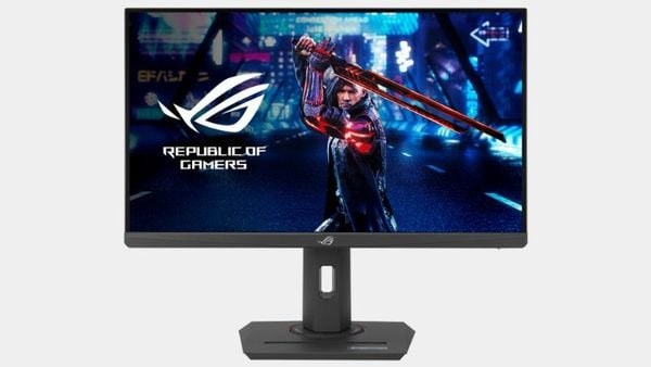 Tần số quét 380Hz và thời gian phản hồi 1ms giúp loại bỏ hiện tượng lag, mang đến những pha hành động mượt mà và chính xác.