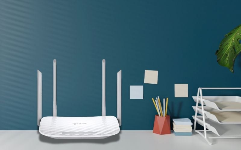 Archer C50 có tốc độ Wi-Fi Archer C50 vẫn được giữ những cổng kết nối có dây truyền thống bao gồm 4 cổng LAN; 1 cổng WAN, 1 cổng USB 2.0