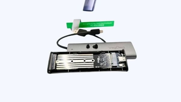 Hiệu suất mạnh mẽ với USB 3.1 Gen 2 và ổ cứng M,2 NVMe